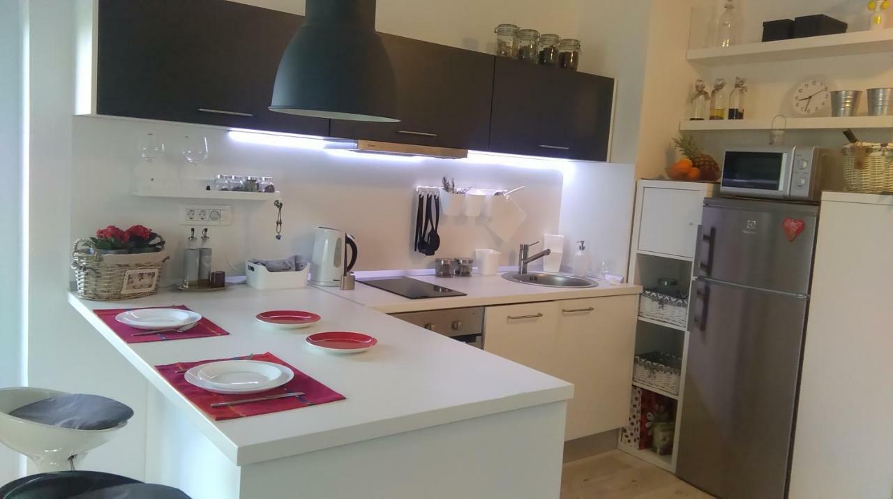 New Studio Apartment Sun With Free Parking Zagreb Exterior foto
