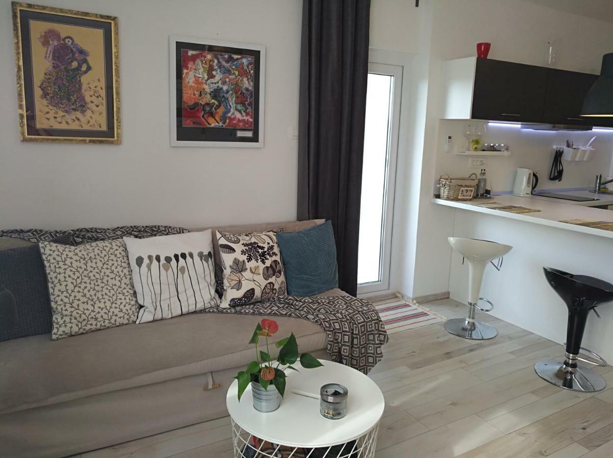 New Studio Apartment Sun With Free Parking Zagreb Exterior foto