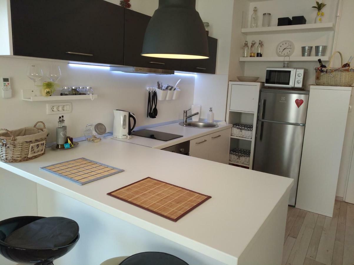 New Studio Apartment Sun With Free Parking Zagreb Exterior foto