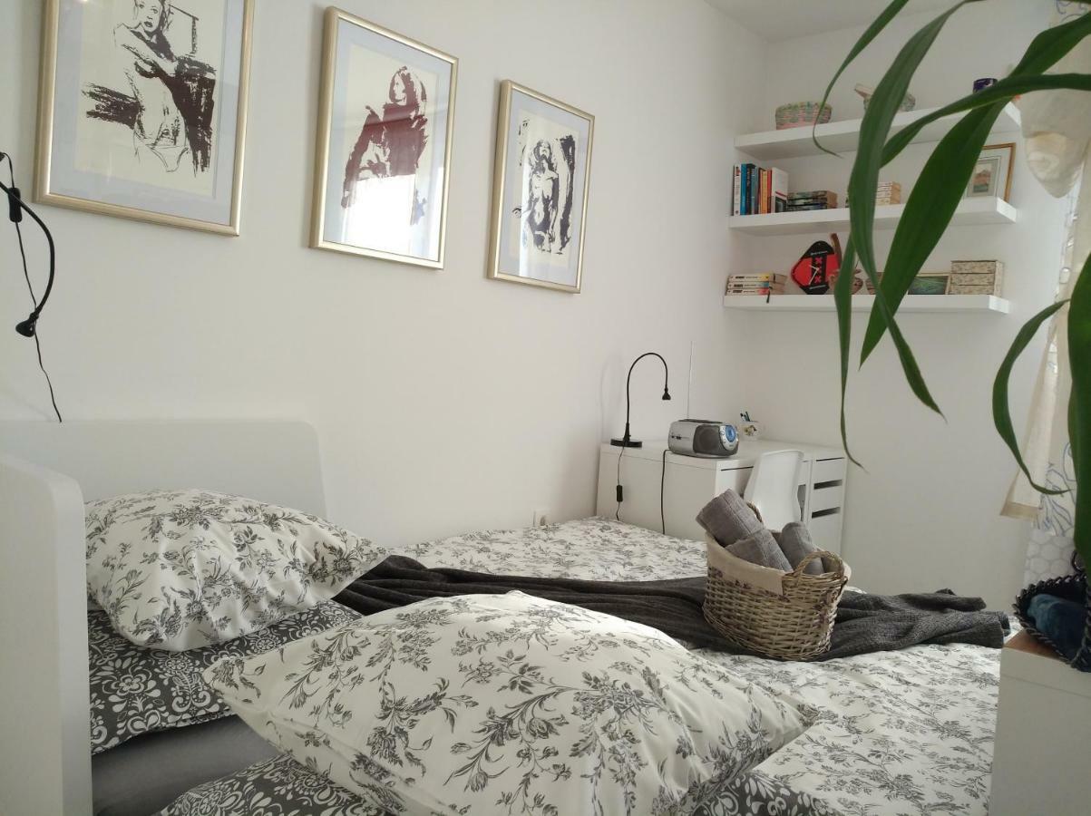 New Studio Apartment Sun With Free Parking Zagreb Exterior foto